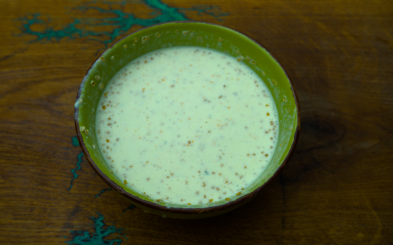 Pulled Lachs Burger mit zwei Saucen - Barbecue Rezepte Pulled Lachs Burger mit zwei Saucen - Barbecue Rezepte