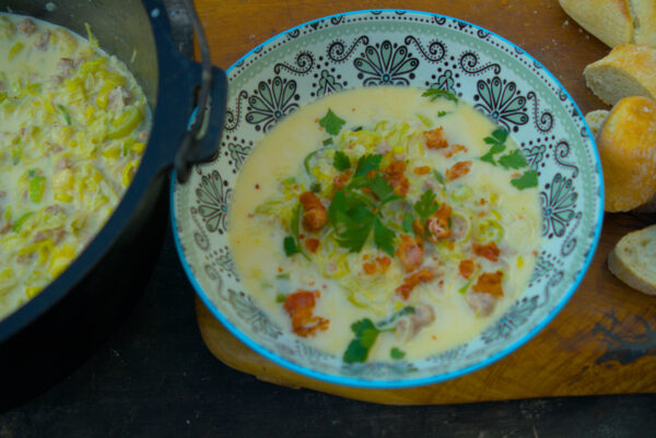 käse lauch Suppe aus dem Dutch oven