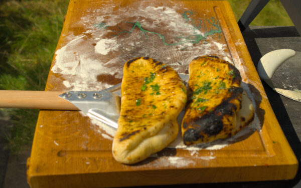 Klappbrote mit Petersilien Knoblauch Öl