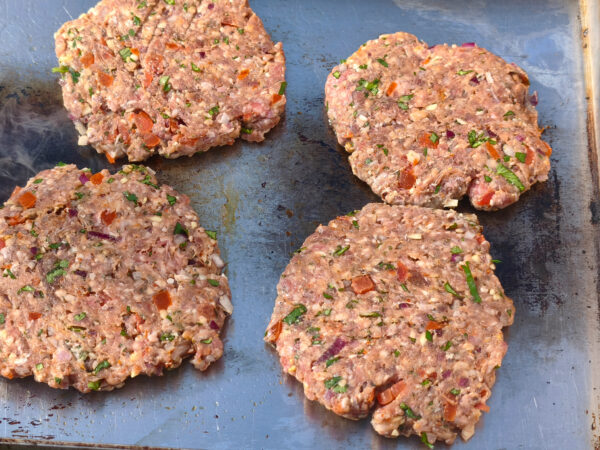 Chapli Kebab auf der Plancha