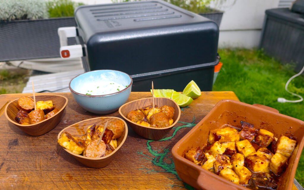Halloumi Burnt Ends mit Chorizo Limette und Dip